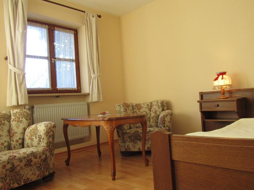 Hotel Gasthof Humplbrau Wolfratshausen Room photo