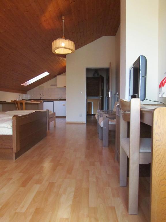 Hotel Gasthof Humplbrau Wolfratshausen Room photo